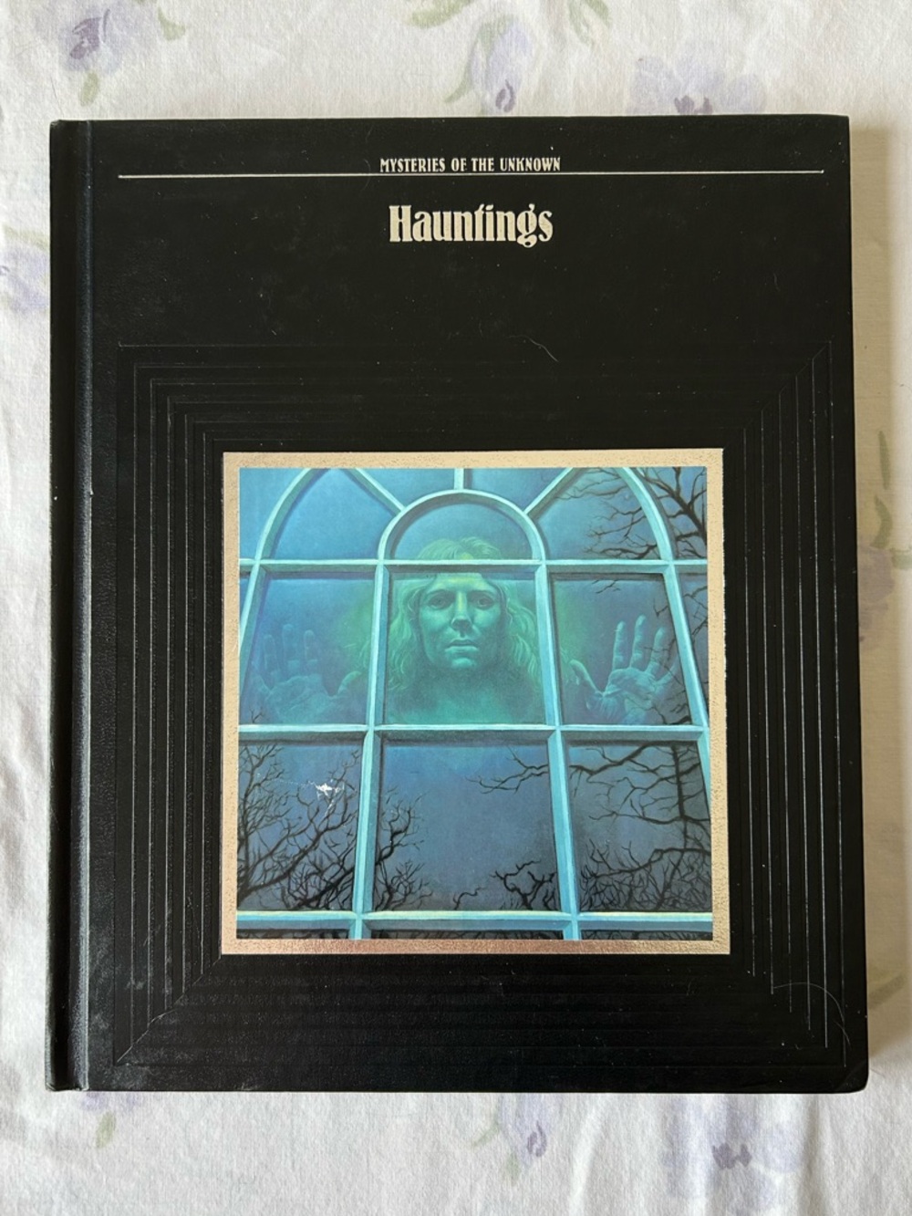 80s Vintage Goth Academia Hauntings Book